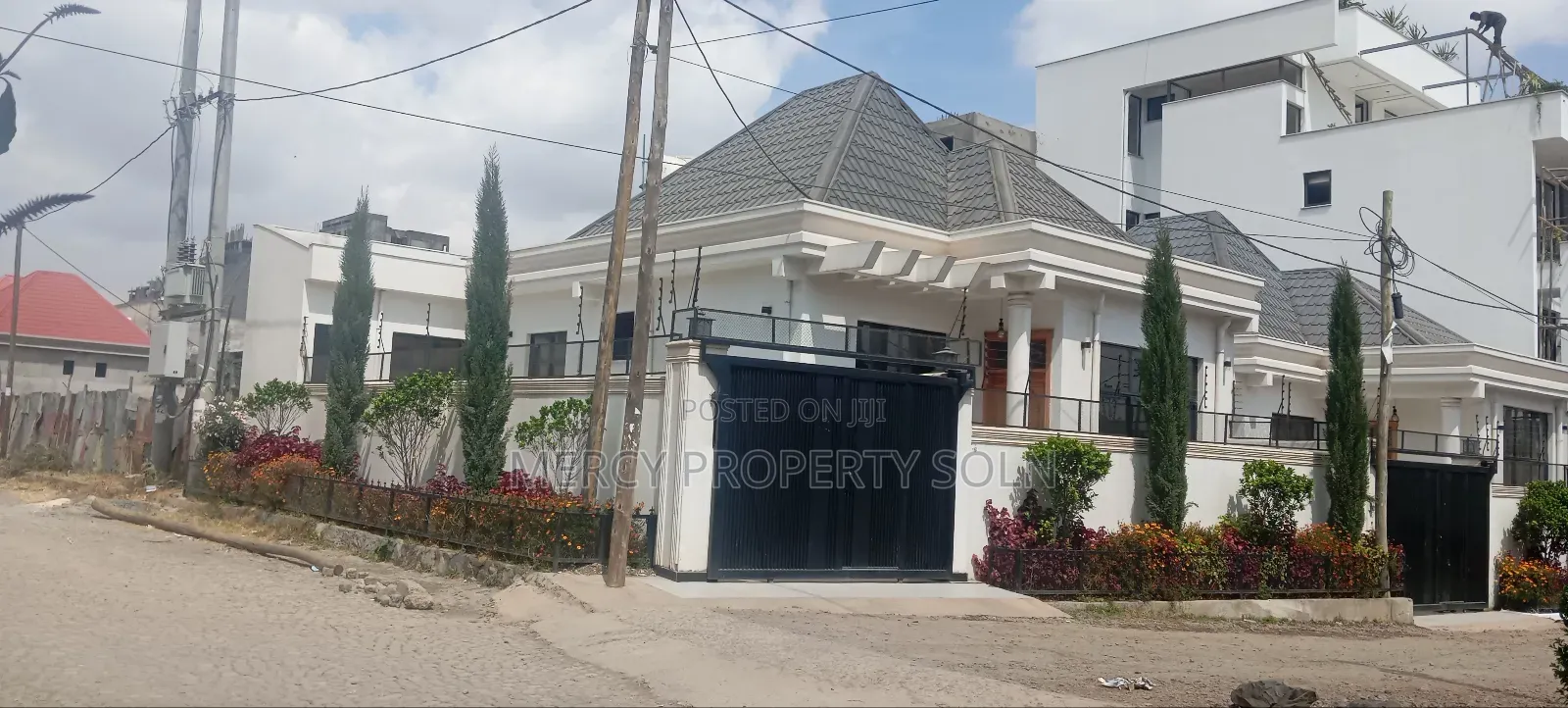 Furnished 5bdrm House in Bole for sale