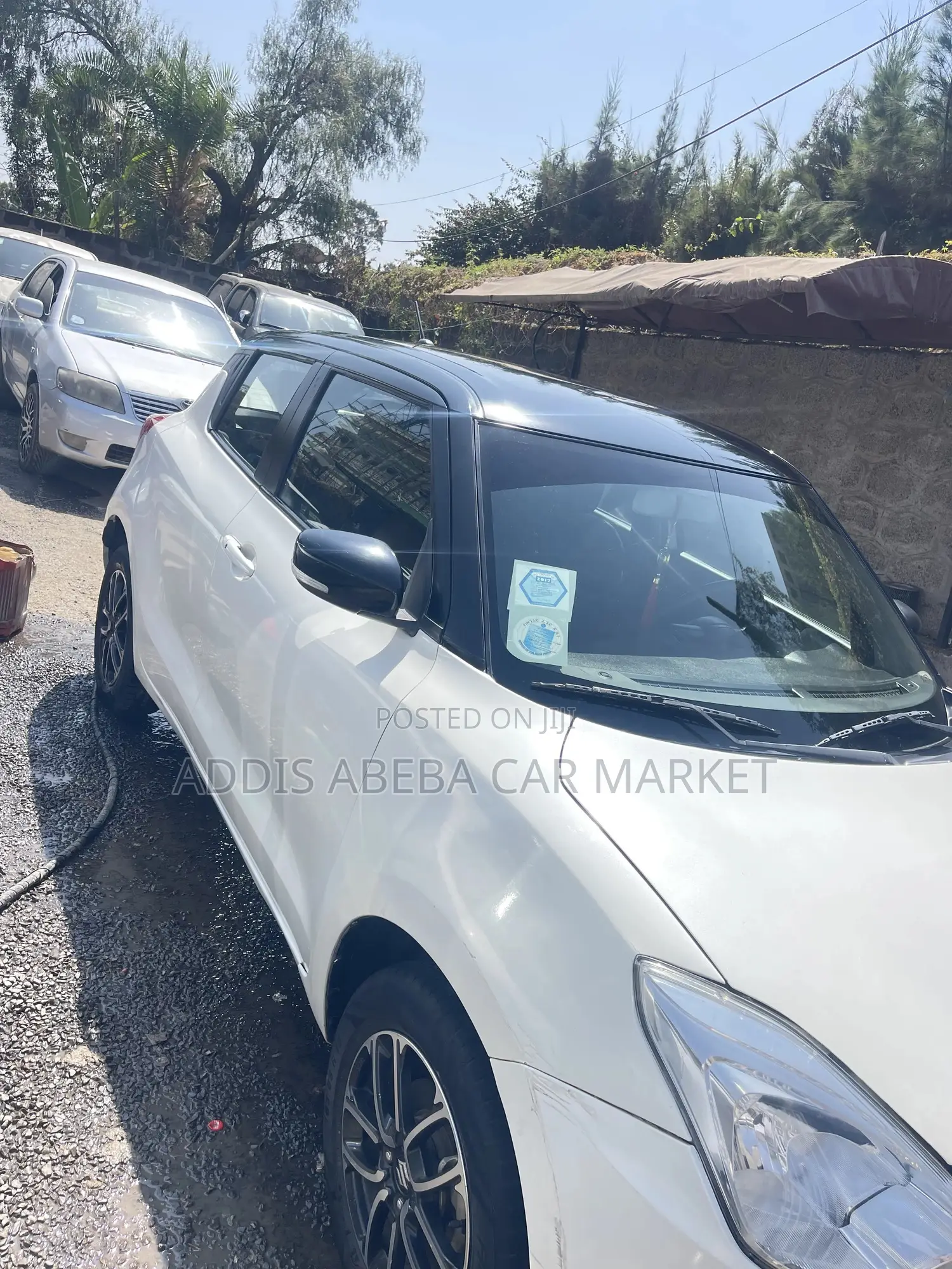 Suzuki Swift 2022 White