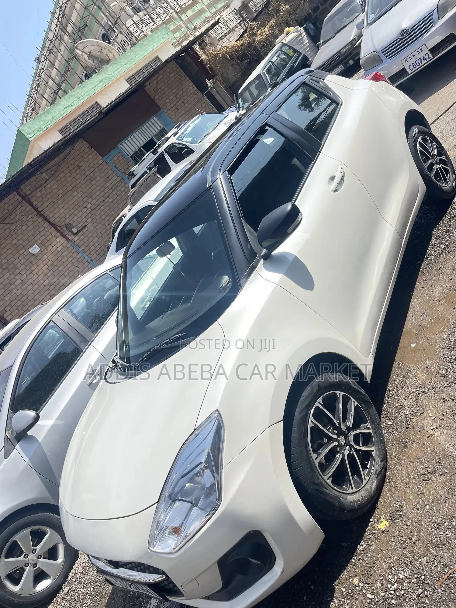 Suzuki Swift 2022 White