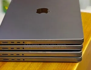 New Laptop Apple MacBook Pro 32GB Apple M1 SSD 512GB