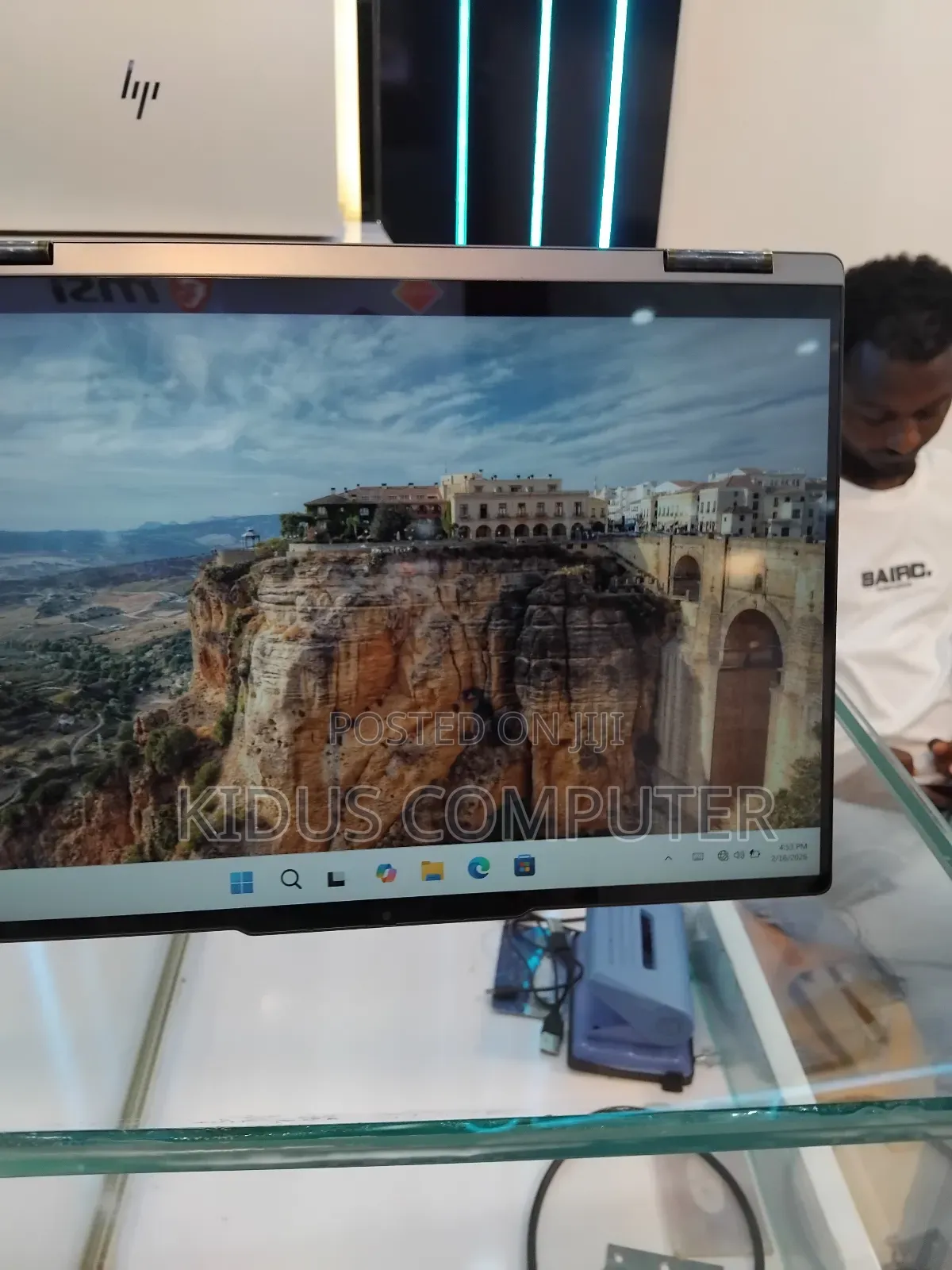 New Laptop Lenovo Yoga 7i 16GB Intel Core Ultra 7 SSD 1T