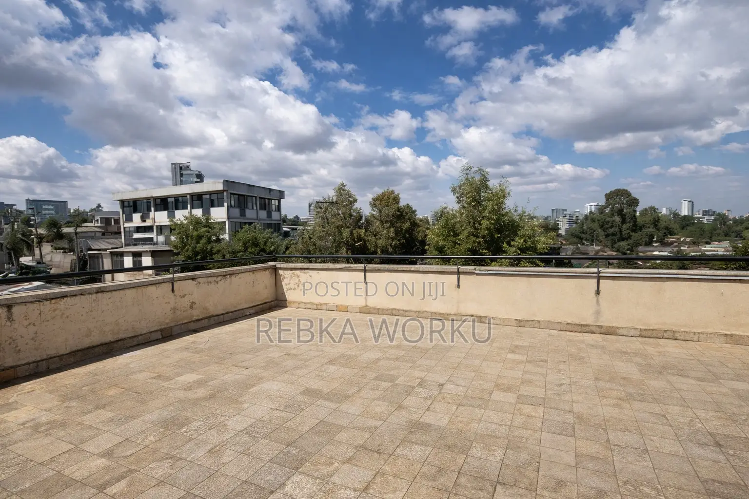 4bdrm House in Meaza, Nifas Silk-Lafto for rent