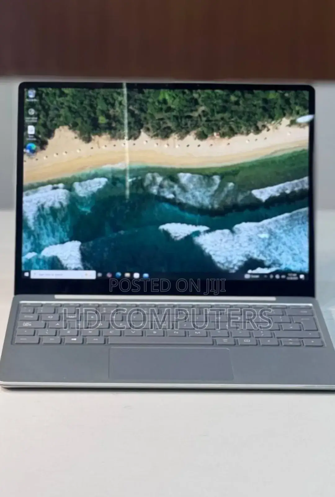 New Laptop Microsoft Surface 4GB Intel Core I5 SSD 256GB