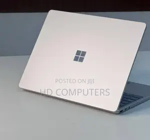 New Laptop Microsoft Surface 4GB Intel Core I5 SSD 256GB