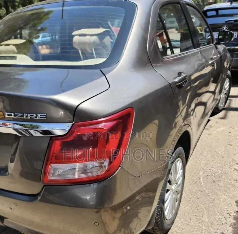 Suzuki Dzire 2022 Silver