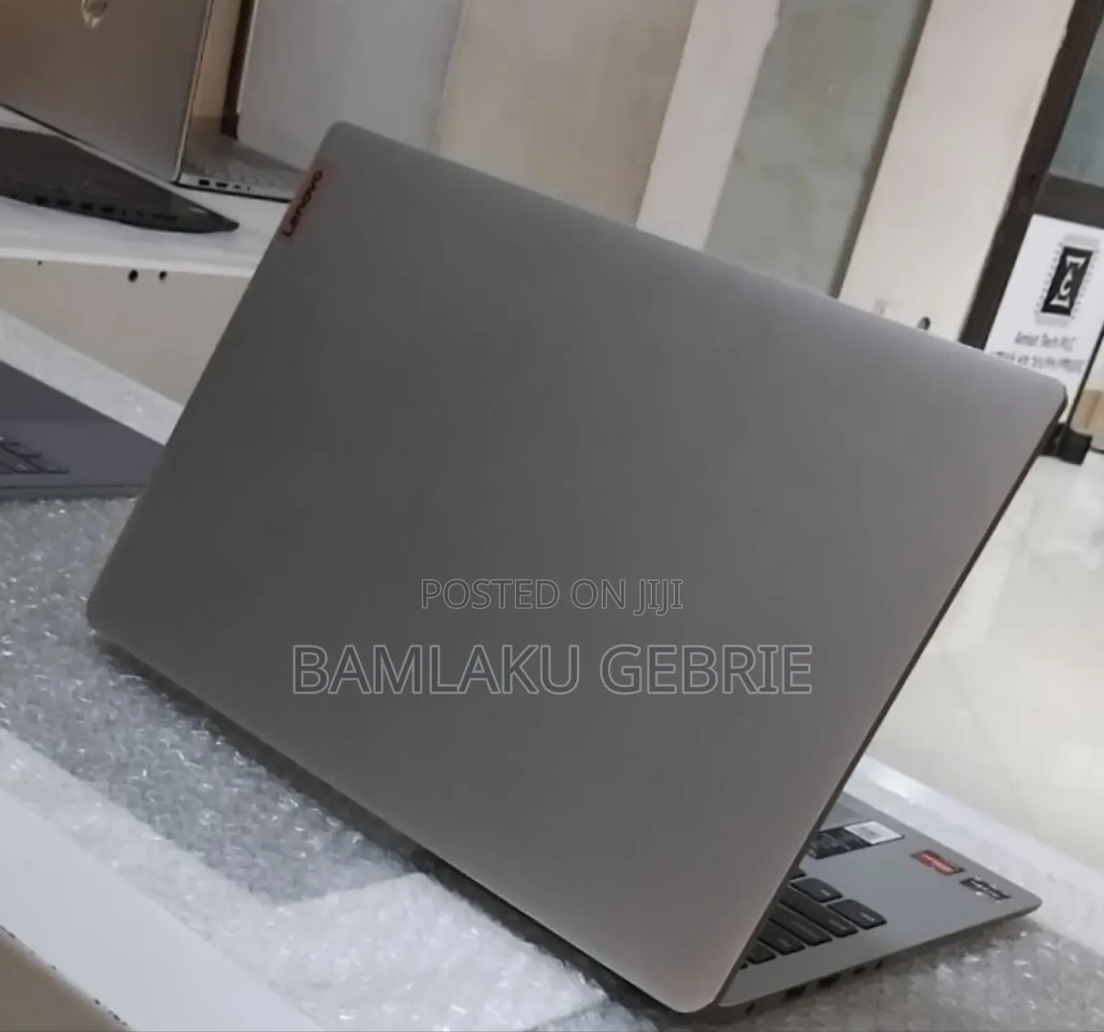 New Laptop Lenovo Ideapad 3 8GB AMD Ryzen 5 SSD 512GB