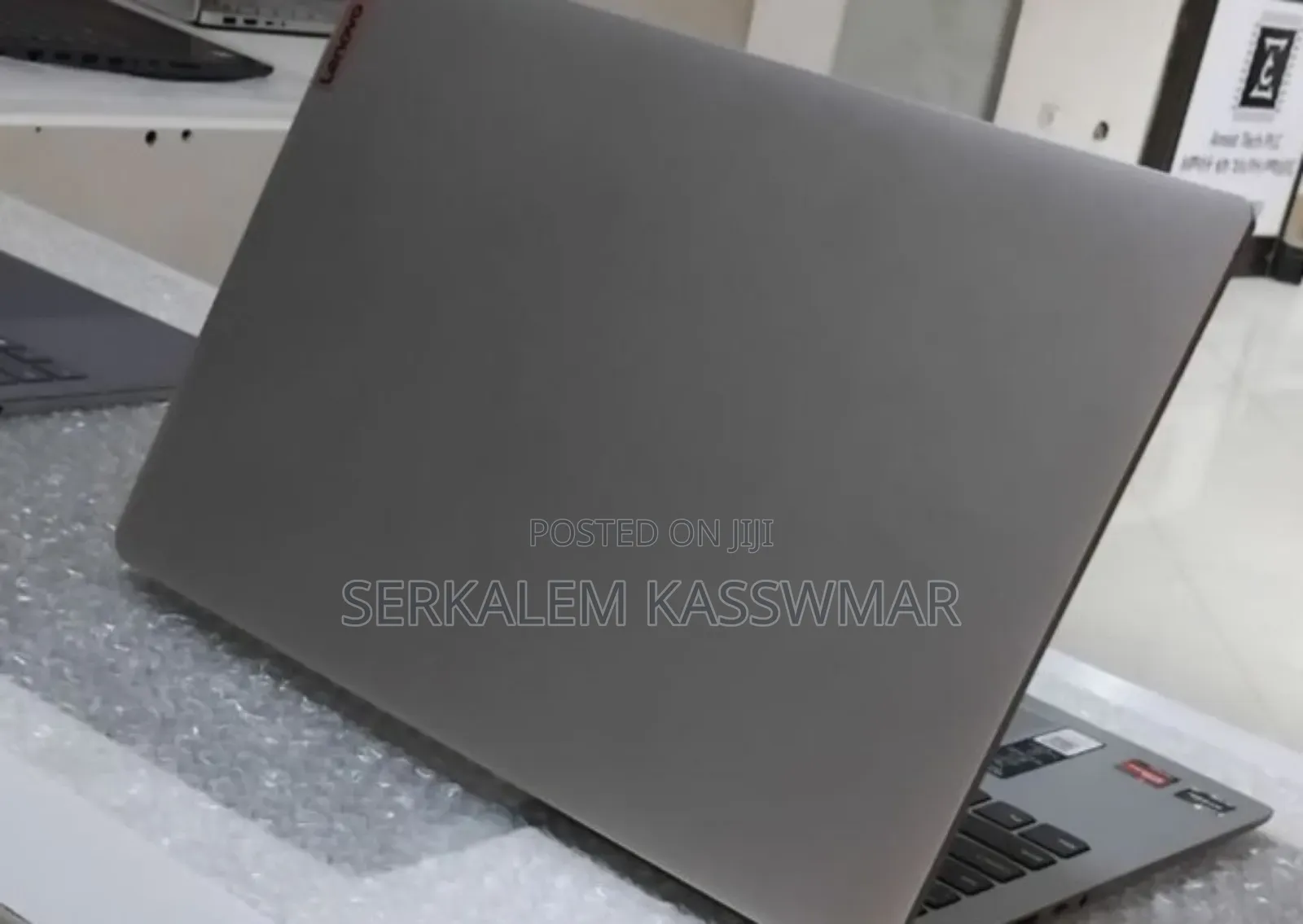 New Laptop Lenovo Ideapad 3 8GB AMD Ryzen 5 SSD 512GB