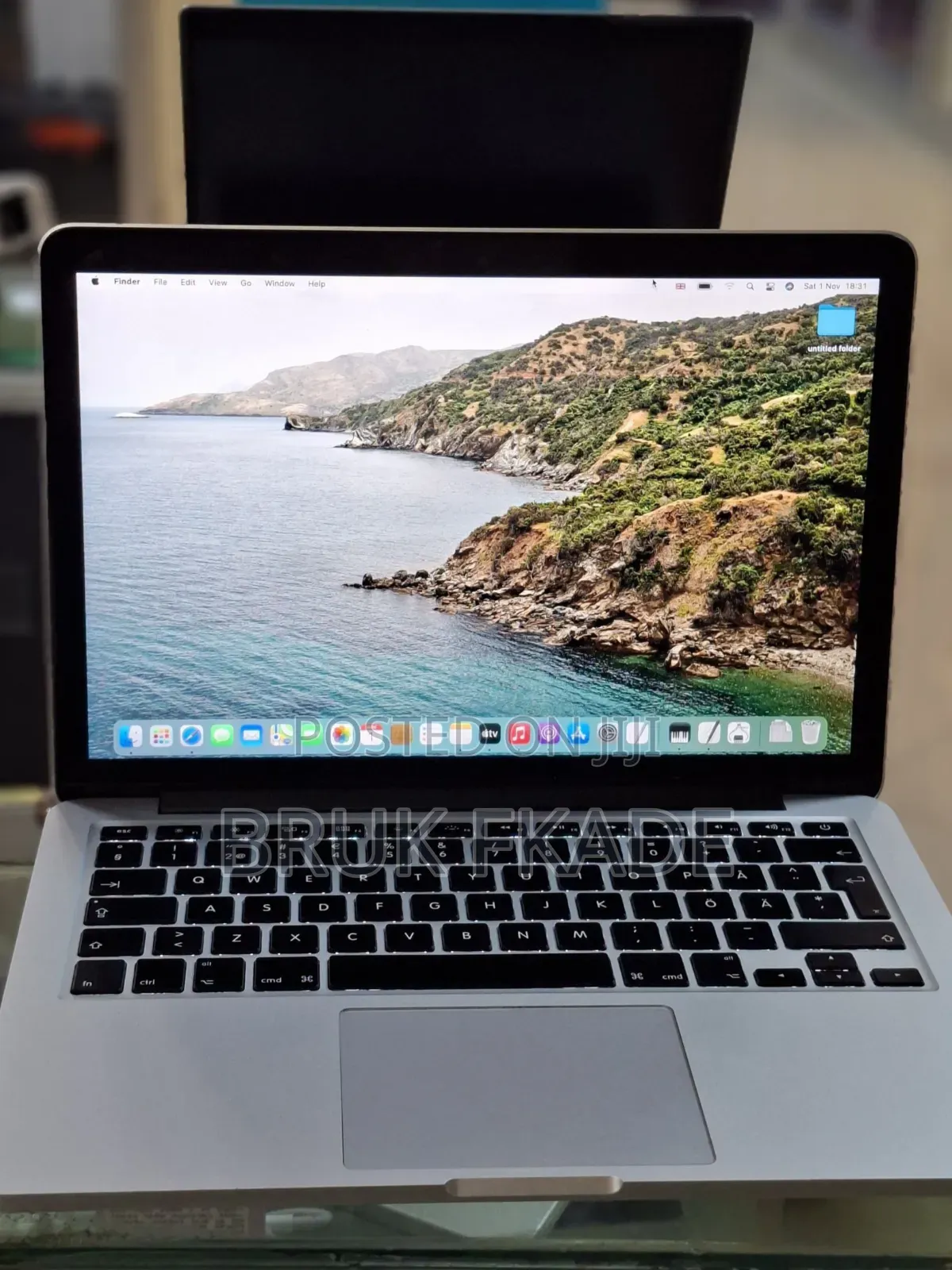 New Laptop Apple MacBook 2014 8GB Intel Core I7 SSD 256GB