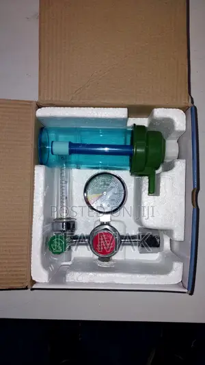 Oxygen Regulator Brand New (የኦክሲጅን መቆጣጠሪያ ጌጅ ወይም ሬጉሌተር)