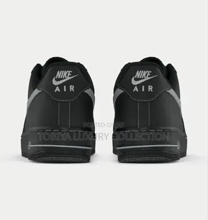 Nike Sportswear Sneakers 'Air Force 1 '07 Lv8' in Black 34.