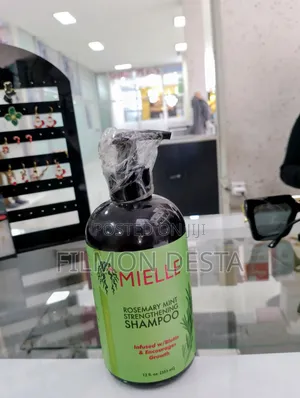 Mielle Rosemary Mint Strengthening Shampoo