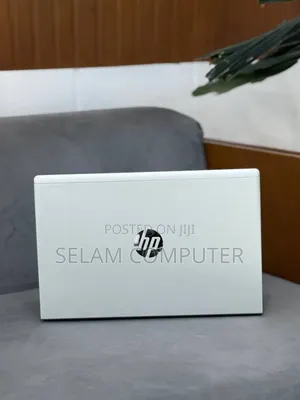 New Laptop HP EliteBook 830 G8 16GB Intel Core I7 SSD 512GB