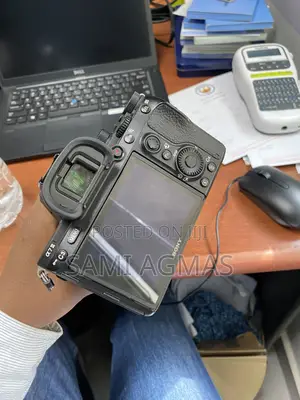 Sony A7iii Body + Sigma 19mm Lensy + Sigma 19mm Lens 2.8f