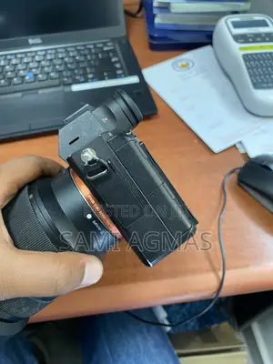 Sony A7iii Body + Sigma 19mm Lensy + Sigma 19mm Lens 2.8f