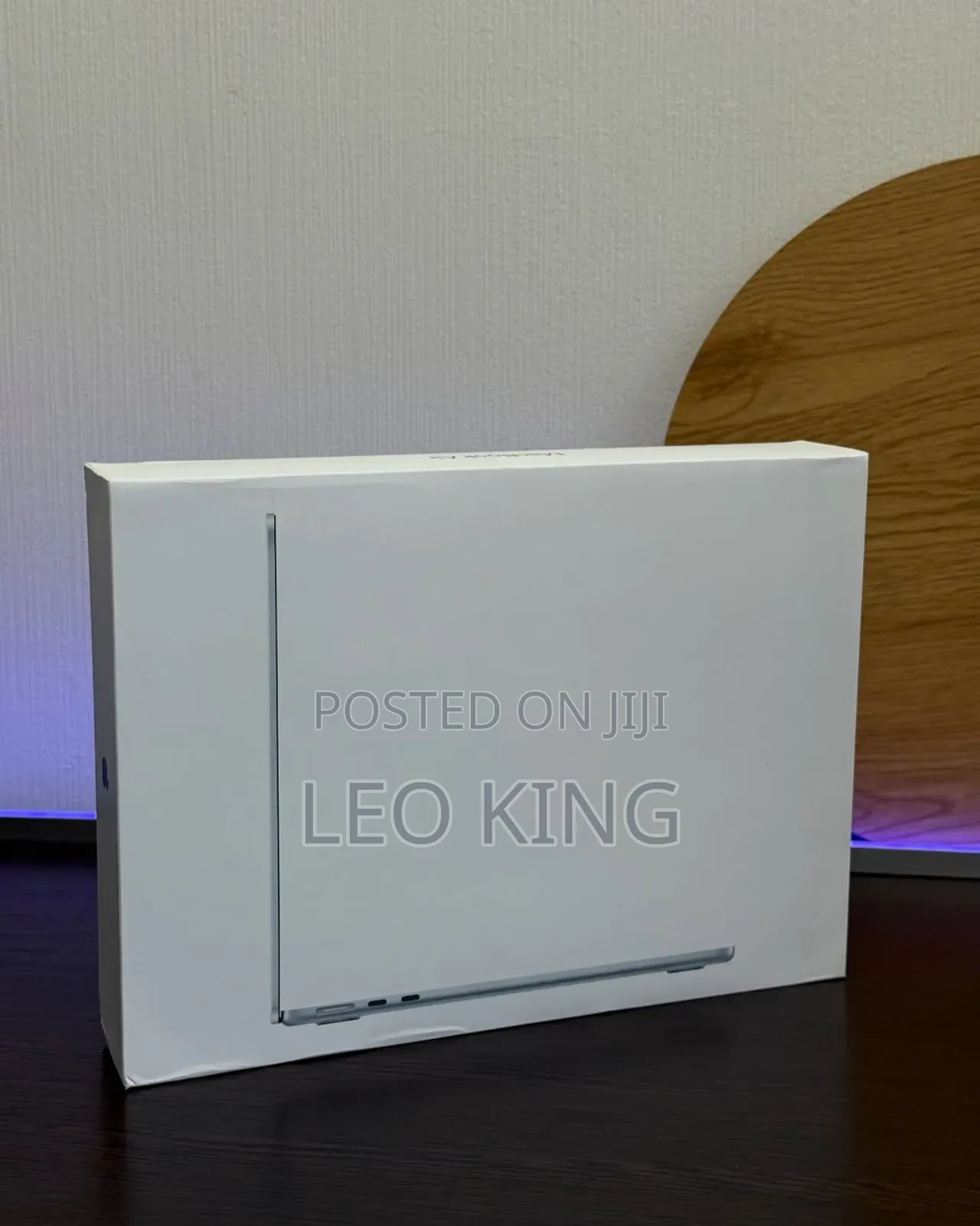 New Laptop Apple MacBook Air 2025 M4 13-inch 16GB Intel SSD 256GB