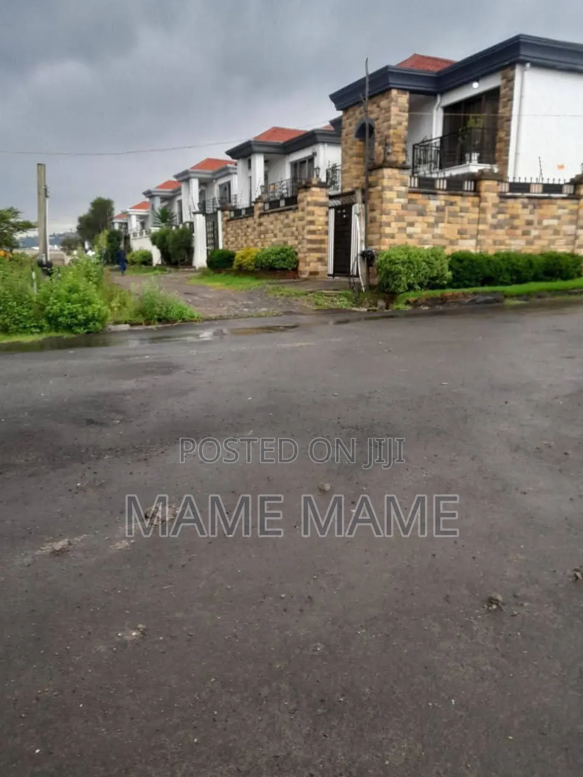 6bdrm House in Tafo, Bole for sale