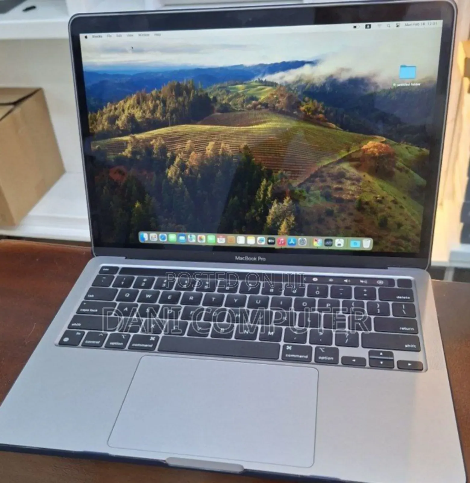 New Laptop Apple MacBook Pro M1 8GB Apple M1 Pro SSD 512GB