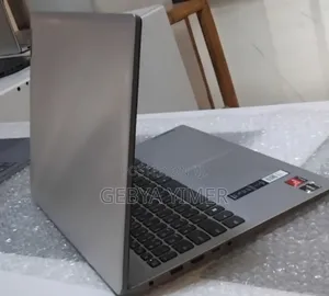 New Laptop Lenovo Ideapad 3 8GB AMD Ryzen 5 SSD 512GB