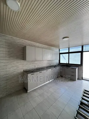 7bdrm House in Addis Abeba, Bole for sale
