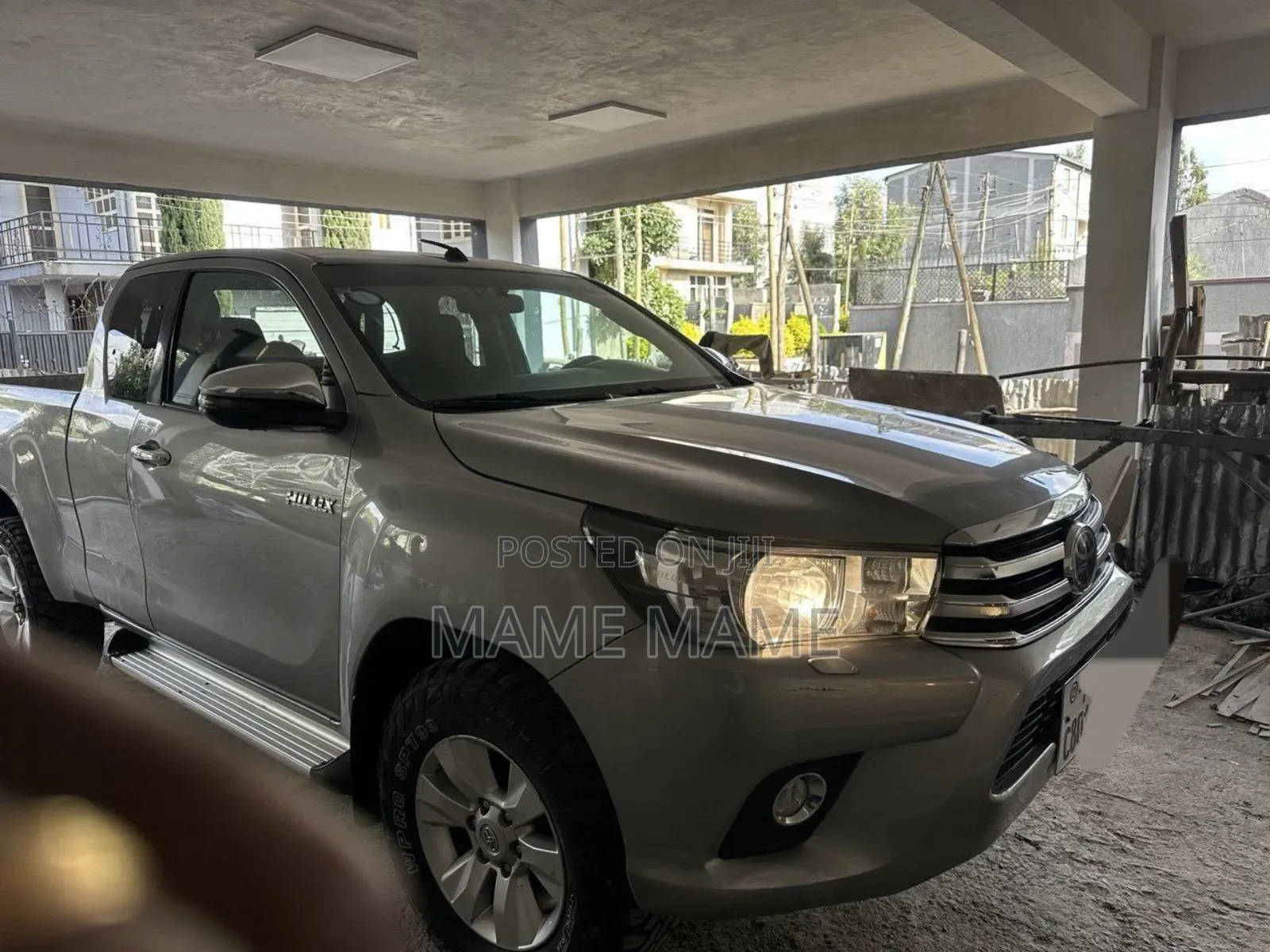 Toyota Hilux 2019 Silver