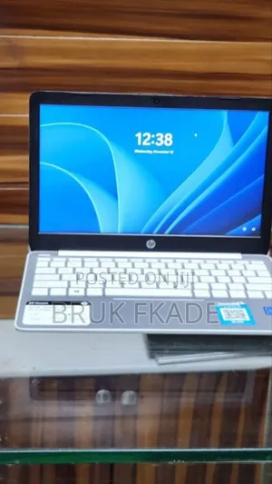 New Laptop HP Stream Notebook 4GB Intel Core I7 SSD 640GB