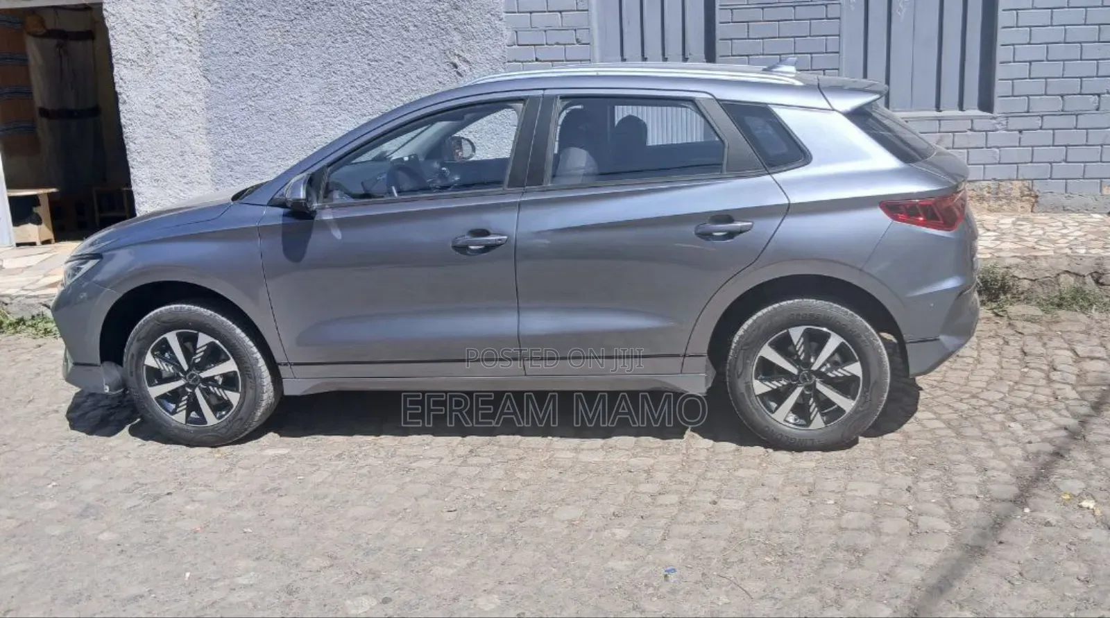 BYD E2 43 kWh 94 hp FWD 2024 Gray