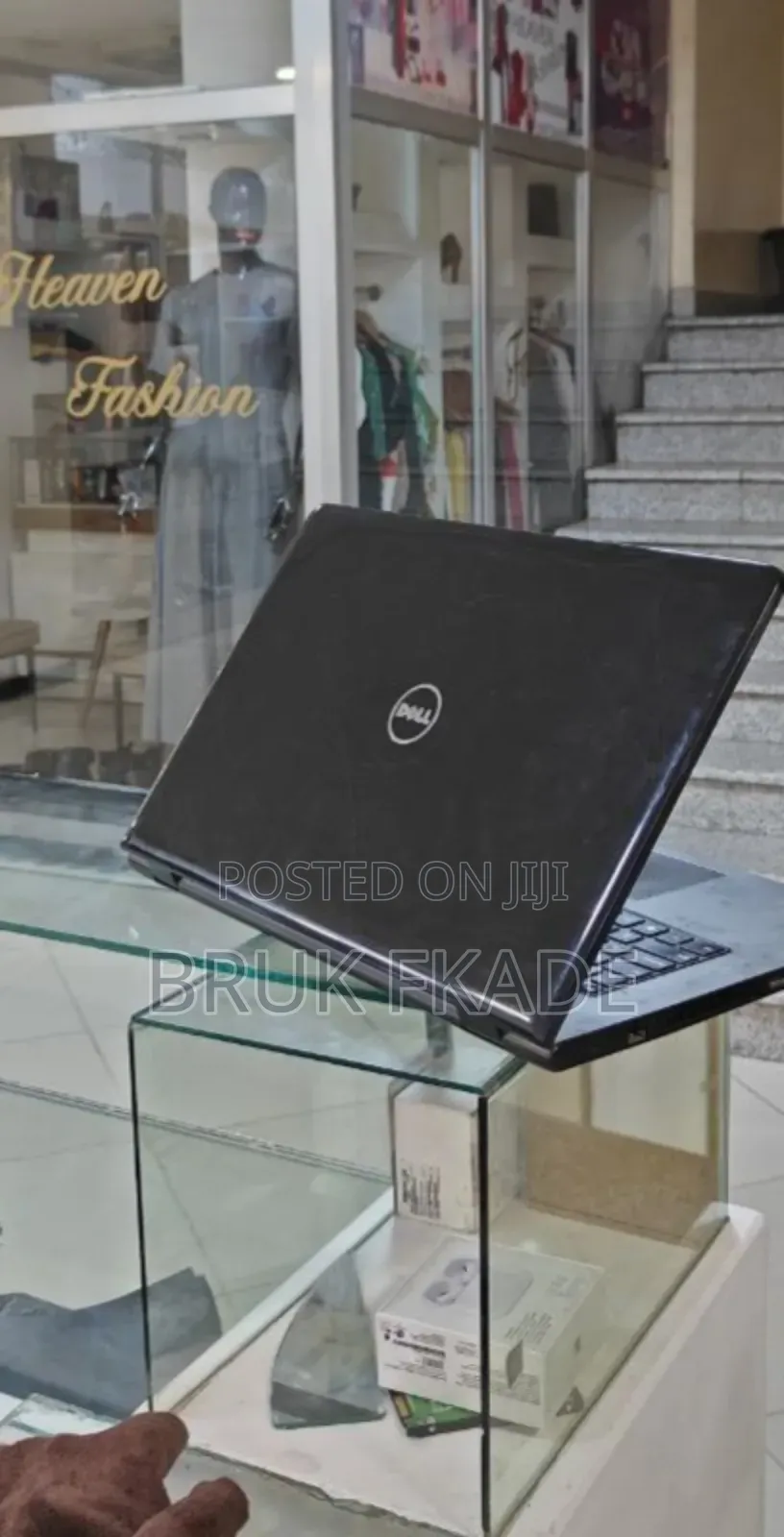 New Laptop Dell Inspiron 17 5755 1GB Intel Core I7 HDD 1T