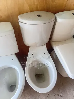 የፎቅ የሽንት ቤት መቀመጫ Toilet Seat