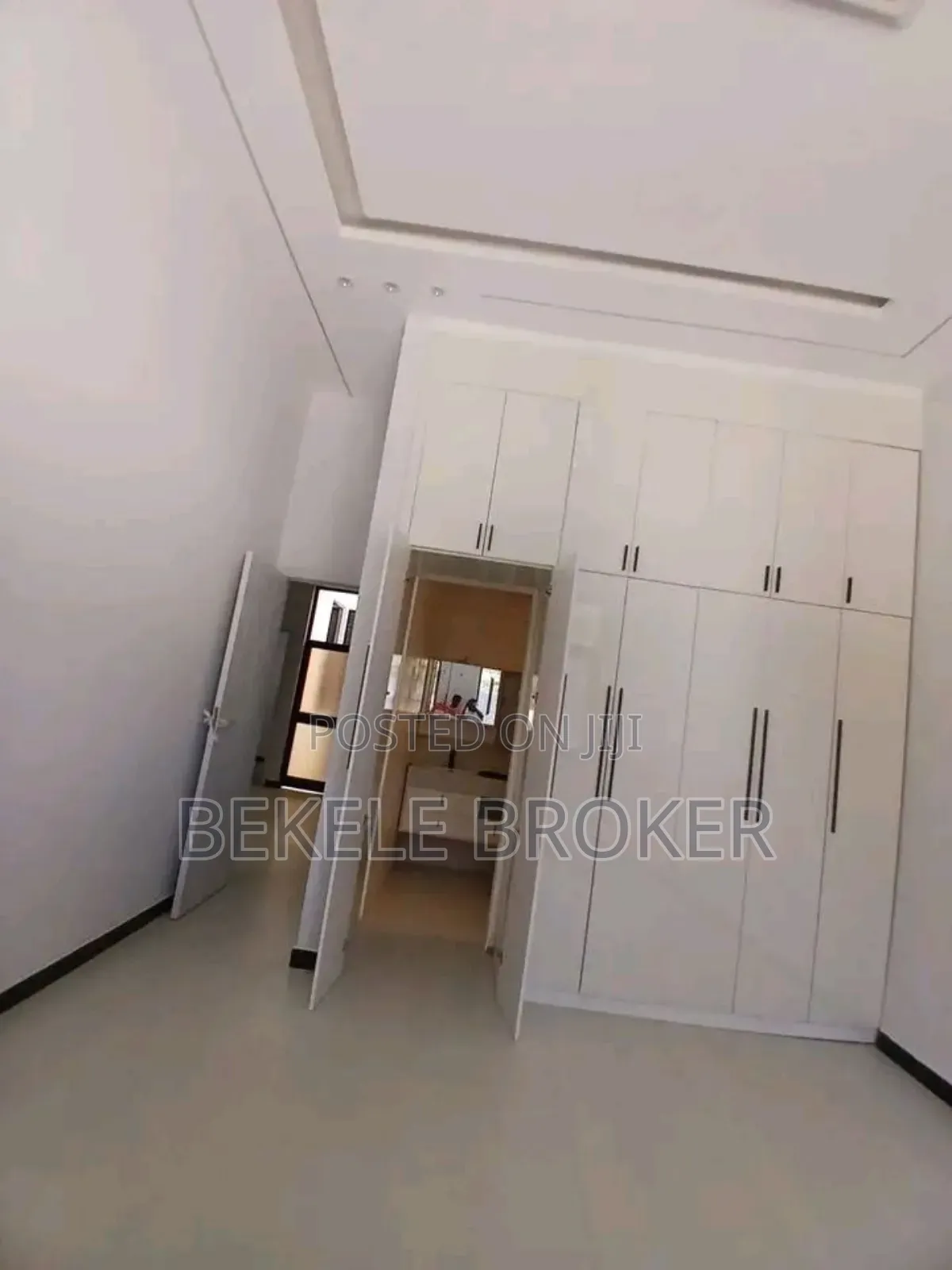 Furnished 5bdrm Villa in ቪለ, Bole for sale