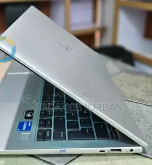 New Laptop HP EliteBook 830 G9 16GB Intel Core I5 SSD 512GB