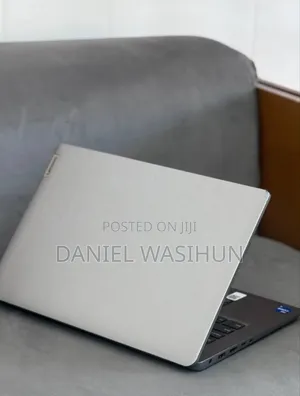 New Laptop Lenovo 8GB Intel Core I5 SSD 512GB