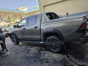 Toyota Hilux 2021 Gray
