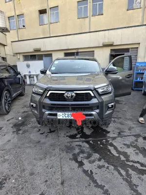 Toyota Hilux 2021 Gray