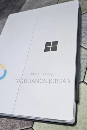 New Laptop Microsoft Surface Pro 7+ 16GB Intel Core I7 SSD 256GB