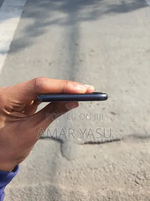 Apple iPhone 7 32 GB Black