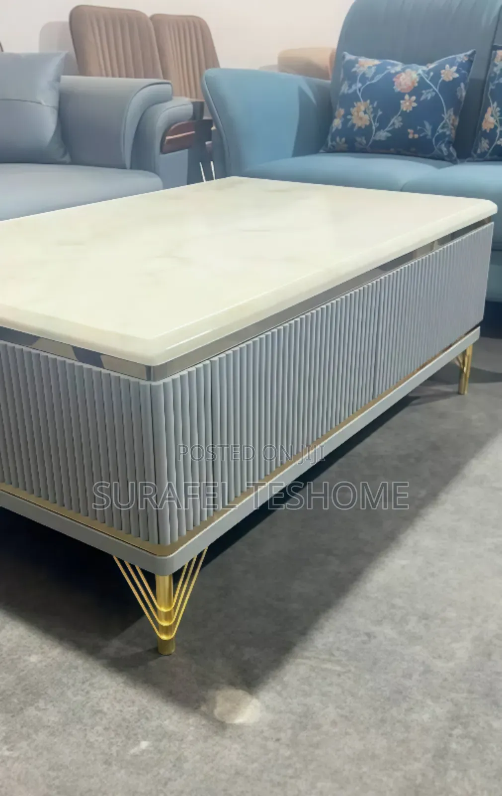 ማራኪ ሴንተር ጠረጴዛዎች | Epoxy-Made Center Tables