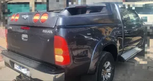 Toyota Hilux 2011 Gray