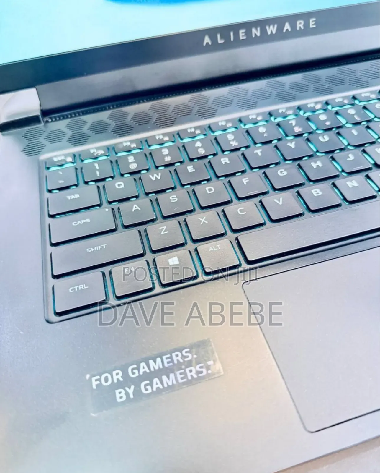 New Laptop Alienware M15 R3 24GB AMD Ryzen 9 SSD 1T