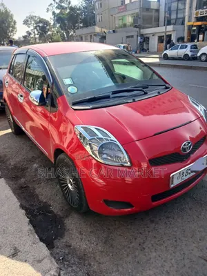 Toyota Yaris 2010 Red