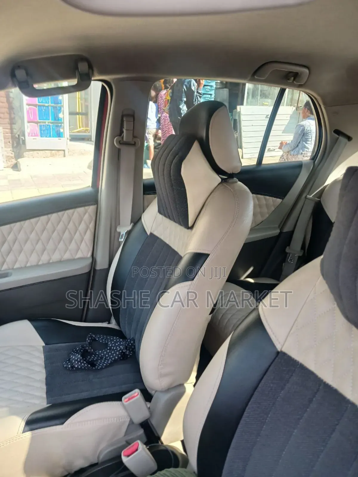 Toyota Yaris 2010 Red