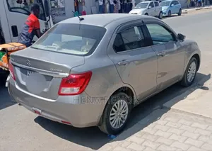 Suzuki Dzire 2023 Silver