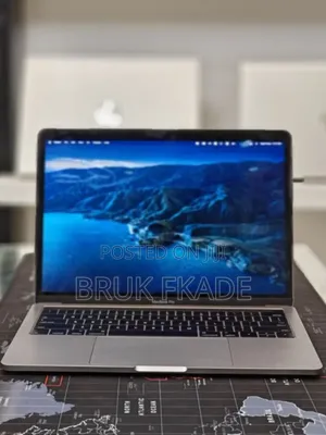 New Laptop Apple MacBook Pro 2016 16GB Intel Core I7 SSD 512GB