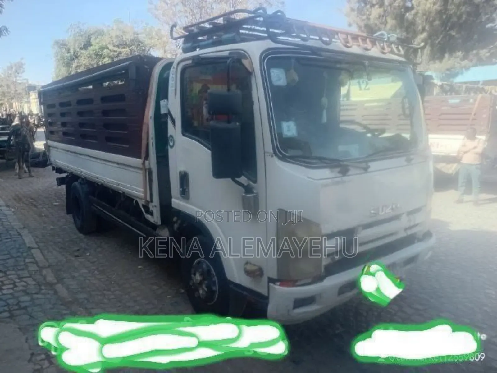 Isuzu Elf Truck 2015 Brown