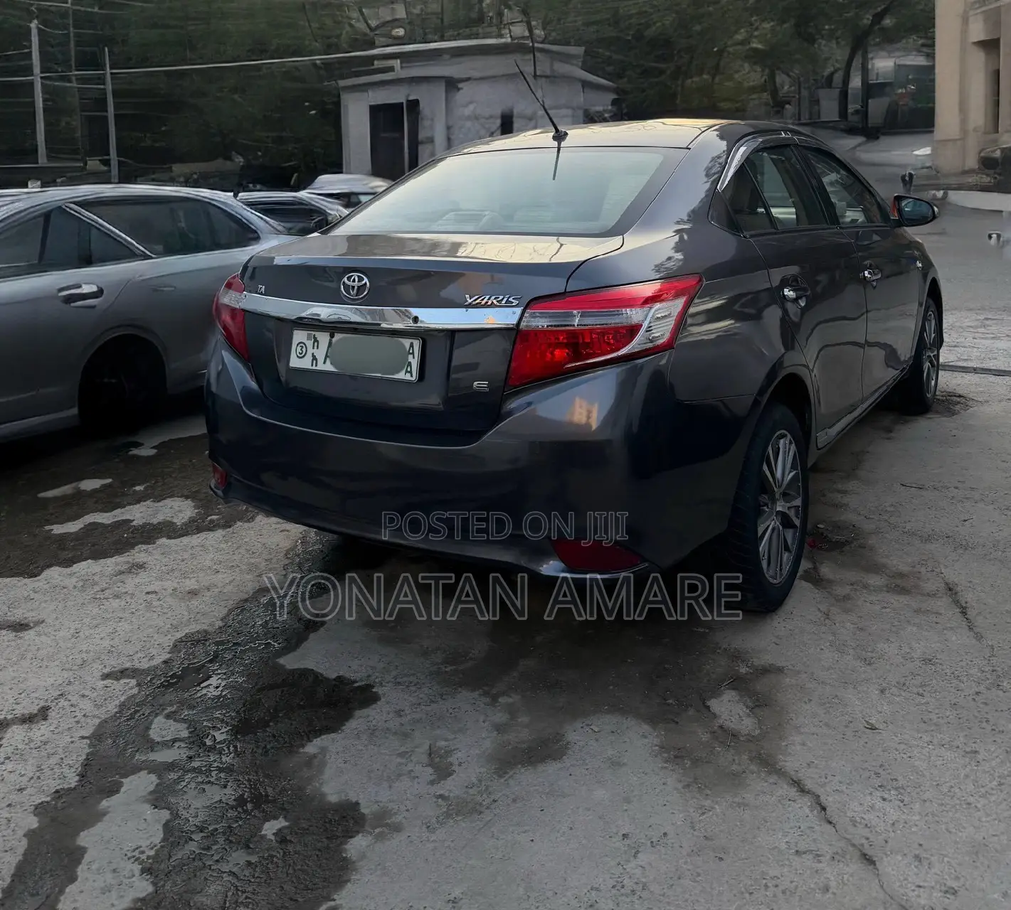 Toyota Yaris 2015 Gray