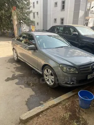 Mercedes-Benz E200 2008 Silver