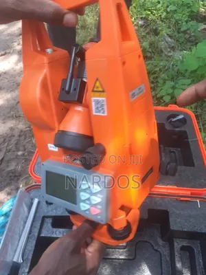 South Et-02 Electronic Digital Theodolite - Surveying Tool
