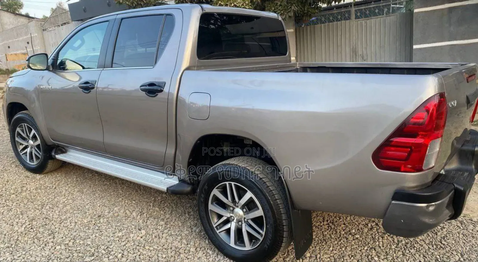 Toyota Hilux 2019 Gray