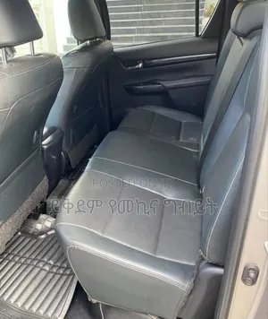 Toyota Hilux 2019 Gray