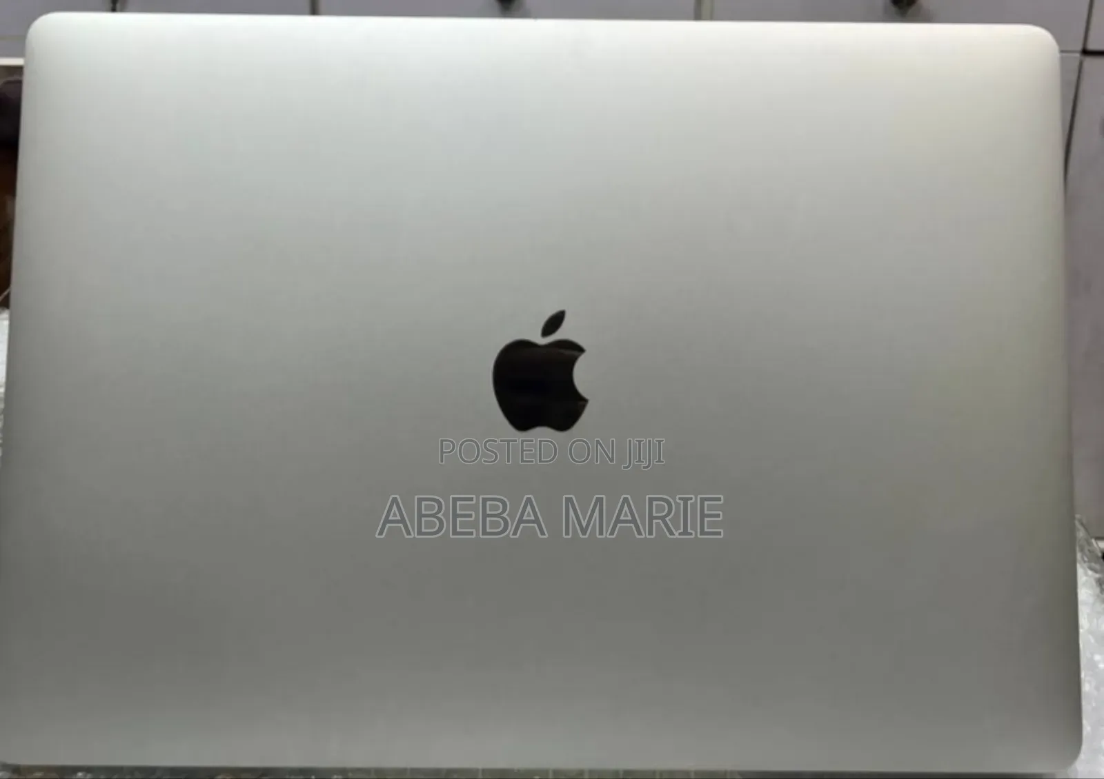 New Laptop Apple MacBook Pro 2018 16GB Intel Core I7 SSD 256GB