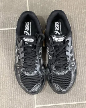 Asics Gel Kayano Black/Pure Silver Unisex Fashion Sneaker